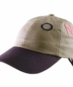 Béton Ciré City Cap Laces