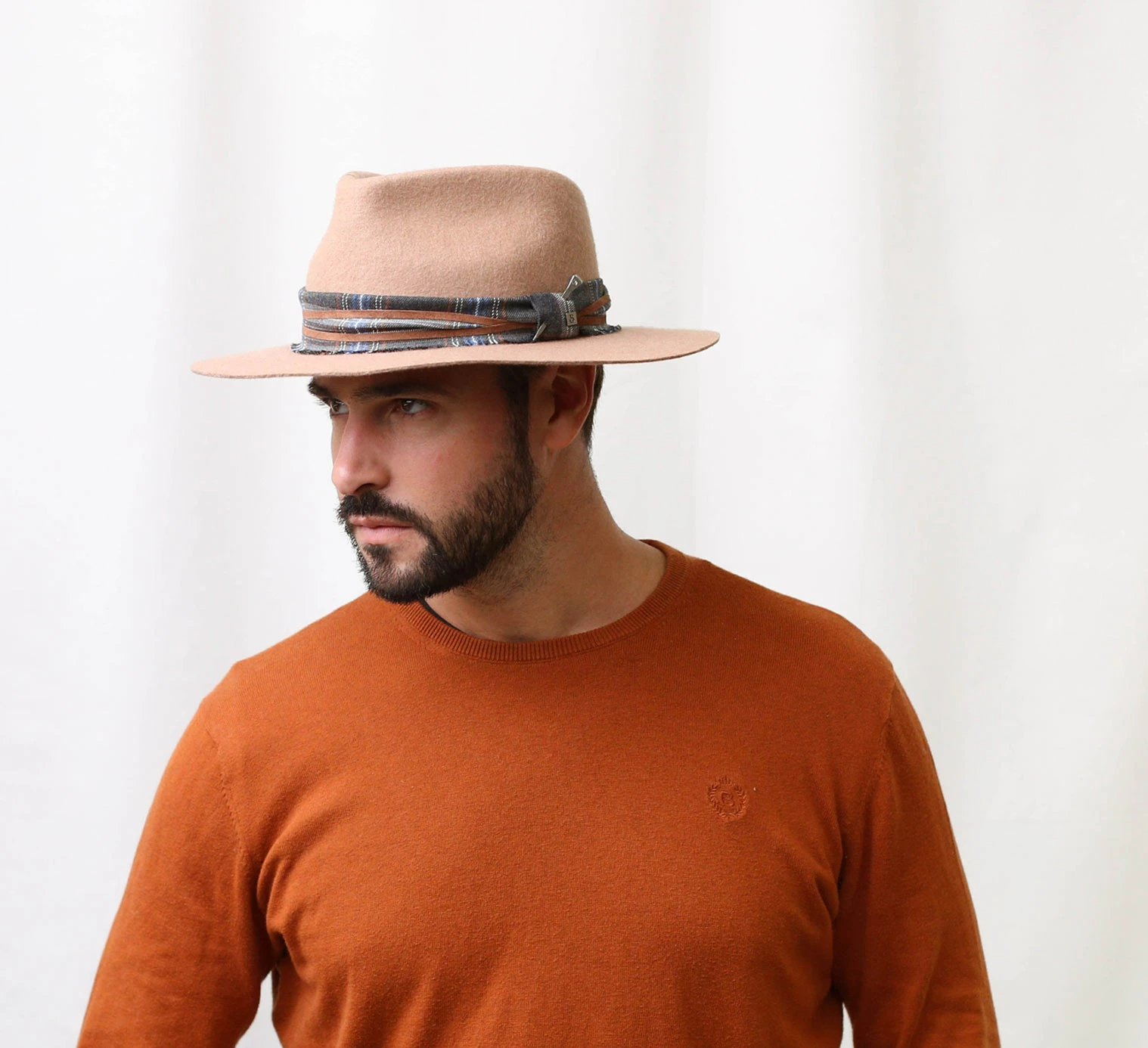 Couture Aaron 5 Couture Aaron - Image 3